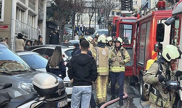 İstanbul'un göbeğinde otelde yangın paniği!