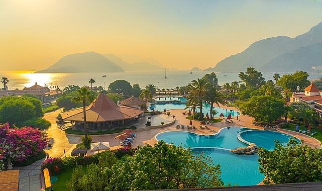 Mayıs'ta sezonu açacak... Marmaris'in 'En iyi lüks sahil oteli' seçildi