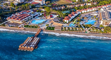 379 odalı Corendon oteli açıldı