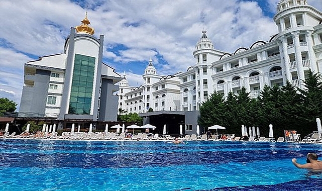 Antalya oteli el değiştirdi