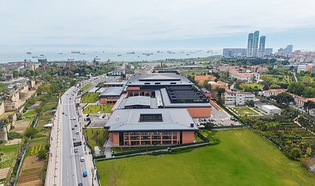 Kazak yatırımcı, İstanbul'da 5 yıldızlı otel açtı