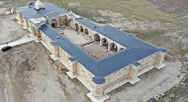 791 yıllık han otel oluyor